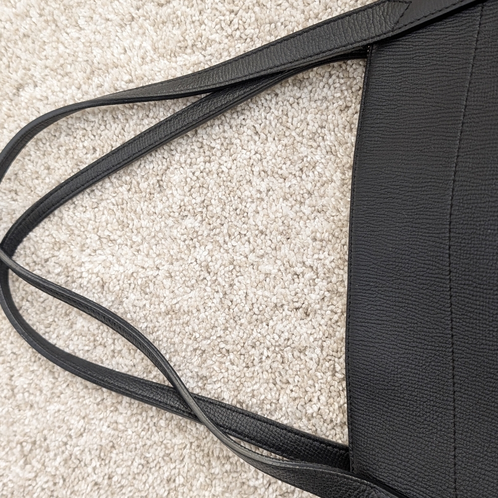 Burberry Welburn Tote - EUC - Picture 6 of 10